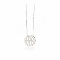 Colgante de oro blanco 18k con la palabra mama