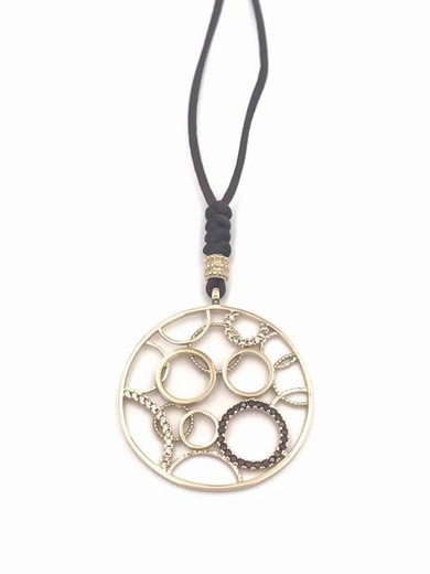 Pendentif long en argent avec plusieurs cercles