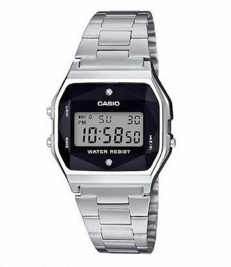 Reloj Casio retro-vintage unisex digital en color acero y esfera negra con dos brillantes en la esfera.