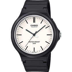 Reloj Casio negro con esfera blanca