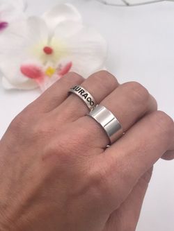 Personalisierter Silberring dicker Buchstabe