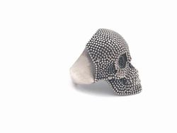 Körniger Raive Totenkopfring