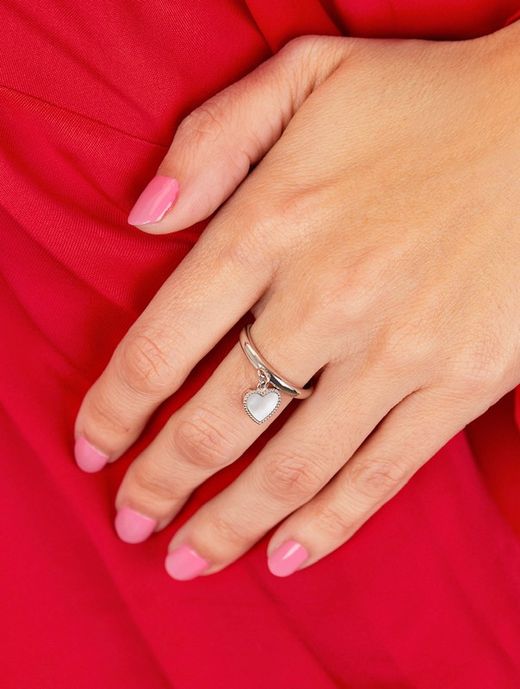 Anillo de plata de ley rodiado con corazón colgante