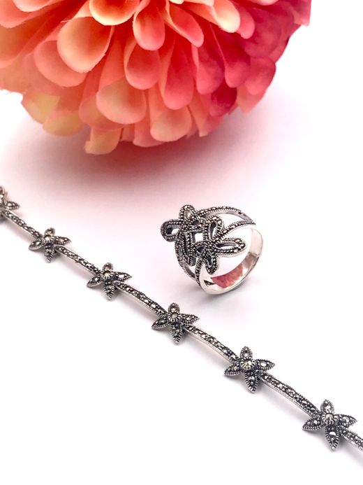 Anillo Elegant de plata de ley Flowers