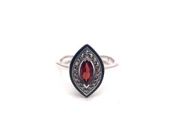 Anillo Elegant de plata de ley Suttle Garnet