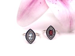 Anillo Elegant de plata de ley Suttle Garnet