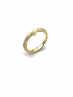 Anillo en plata de ley chapado oro Trunk con Brillante