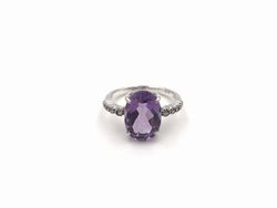 Ring aus Sterlingsilber und natürlichem Amethyst