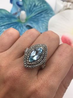 Ovaler Ring aus Sterlingsilber und Topas