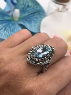 Ovaler Ring aus Sterlingsilber und Topas