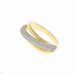 Anillo básico de plata chapada en oro y circonitas engastadas micro pavé