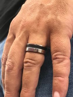 Viceroy-Ring aus Stahl und schwarzem IP-Kabel