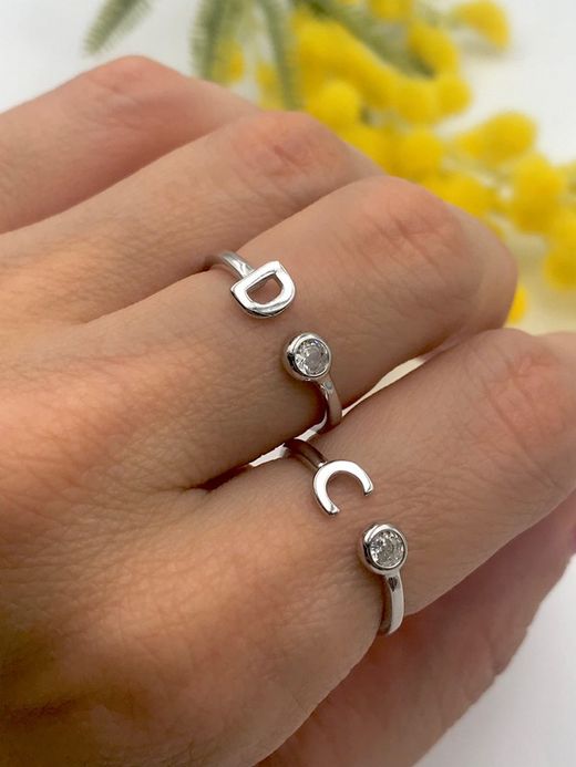 Rhodinierte Silberringe mit Buchstaben