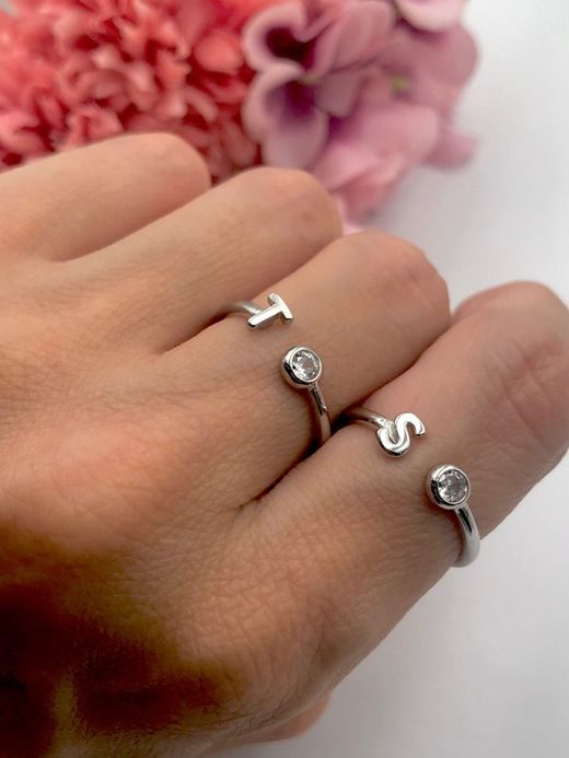 Rhodinierte Silberringe mit Buchstaben