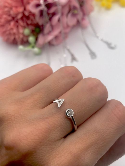 Rhodinierte Silberringe mit Buchstaben