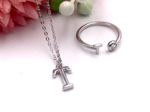 Rhodinierte Silberringe mit Buchstaben