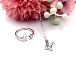 Rhodinierte Silberringe mit Buchstaben