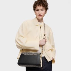 Tous Kaos Icon – Mittelgroße Umhängetasche in Schwarz