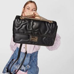 Umhängetasche Tous Kaos Dream in Schwarz mit Klappe