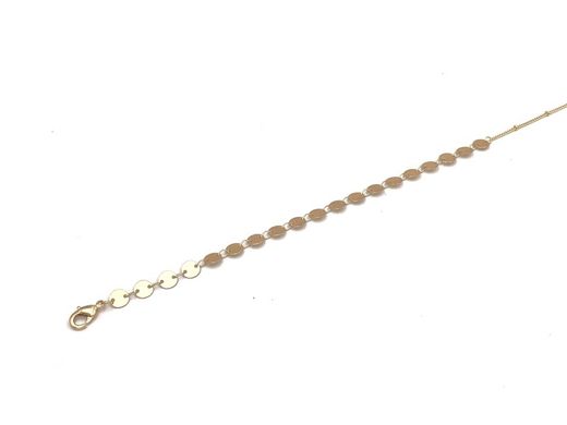 Kette hängt Gesichtsmaskenformen