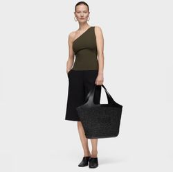 Großer Tous Lirio Raffia-Korb in Schwarz