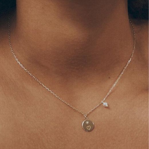 Anhänger aus vergoldetem Sterlingsilber mit Medaille und Perle