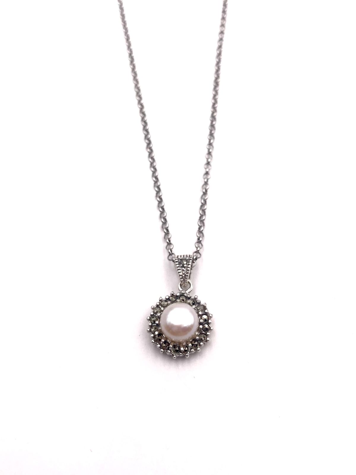 Colgante Elegant de plata de ley Pearls