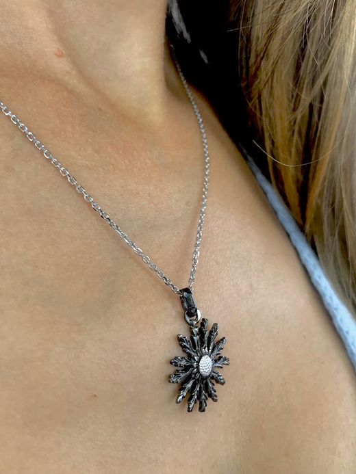 Mittlerer Anhänger aus Sterlingsilber Eguzkilore Schwarz