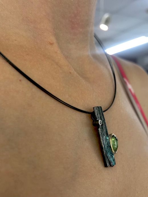 Colgante en plata de ley Olivine con Brillante