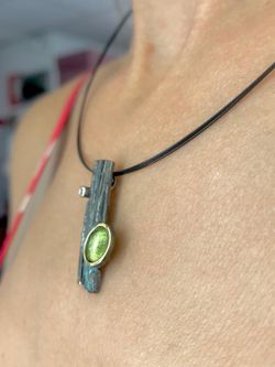 Colgante en plata de ley Olivine con Brillante