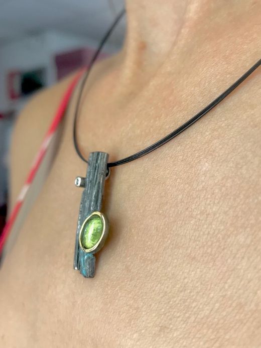 Colgante en plata de ley Olivine con Brillante