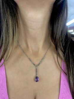 Anhänger aus Sterlingsilber und natürlichem Amethyst