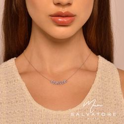 MAMA-Anhänger aus rhodiniertem Silber mit farbigen Zirkonen