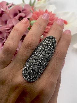 Espectacular Anillo Elegant de plata de ley Suttle