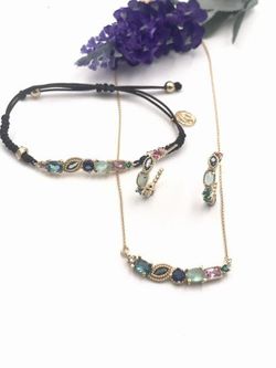 Top Leya goldenes Halsband