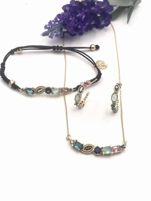 Top Leya goldenes Halsband