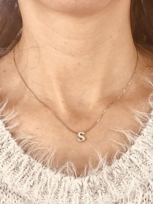 Initialen aus 18 Karat Weißgold mit Brillanten