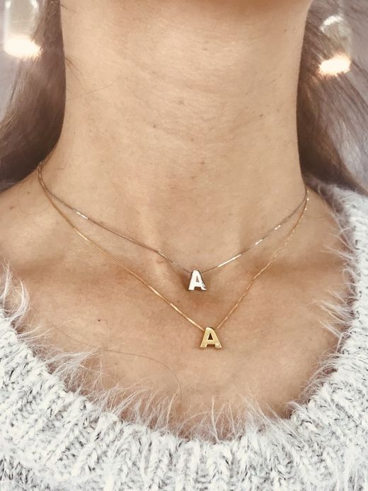 Initialen aus 18 Karat Weißgold mit Brillanten