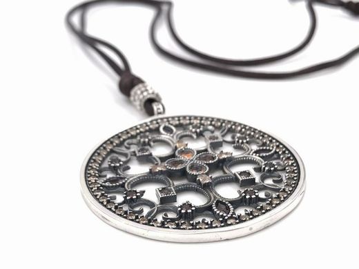 Medallon Top Silver de plata con circonitas brown y cava con seda ajustable
