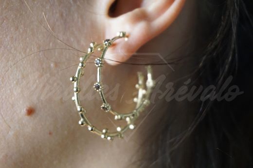 Pendientes aro de plata chapada en oro con circonitas engastadas