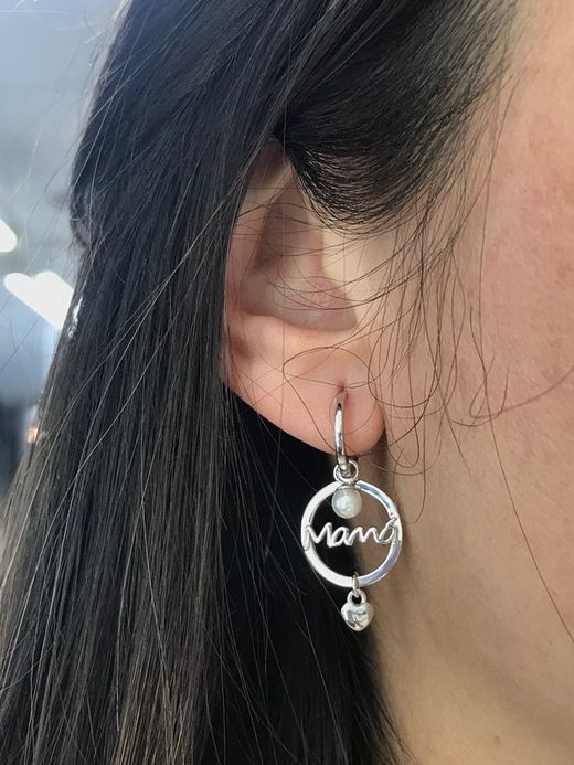 Boucles d'oreilles créoles Mama de Viceroy en argent rhodié avec perle et coeur