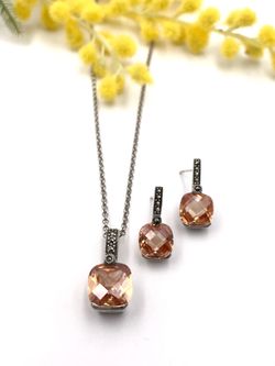 Pendientes Elegant de plata de ley Amber Square
