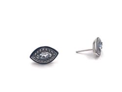 Pendientes Elegant de plata de ley Suttle Topaz