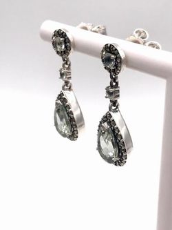 Elogie os brincos de prata esterlina