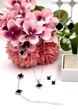 Alhambra Lange Ohrringe in Schwarz-Silber