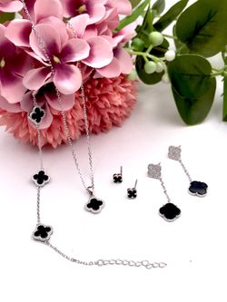 Alhambra Lange Ohrringe in Schwarz-Silber