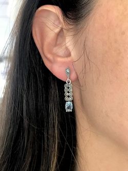 Blaue lange Ohrringe