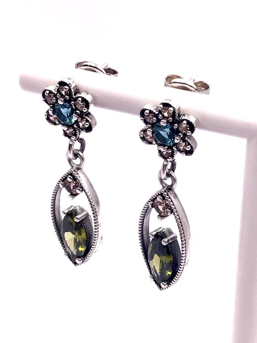 Pendientes largos de plata Mystical