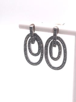 Pendientes largos Elegant de plata de ley Double Hoops