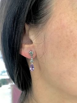 Pendientes largos Elegant de plata de ley Tear Amethyst